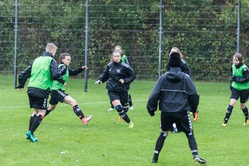 Bild 6 - B-Juniorinnen SV Henstedt Ulzburg - MSG Steinhorst Krummesse : Ergebnis: 4:0